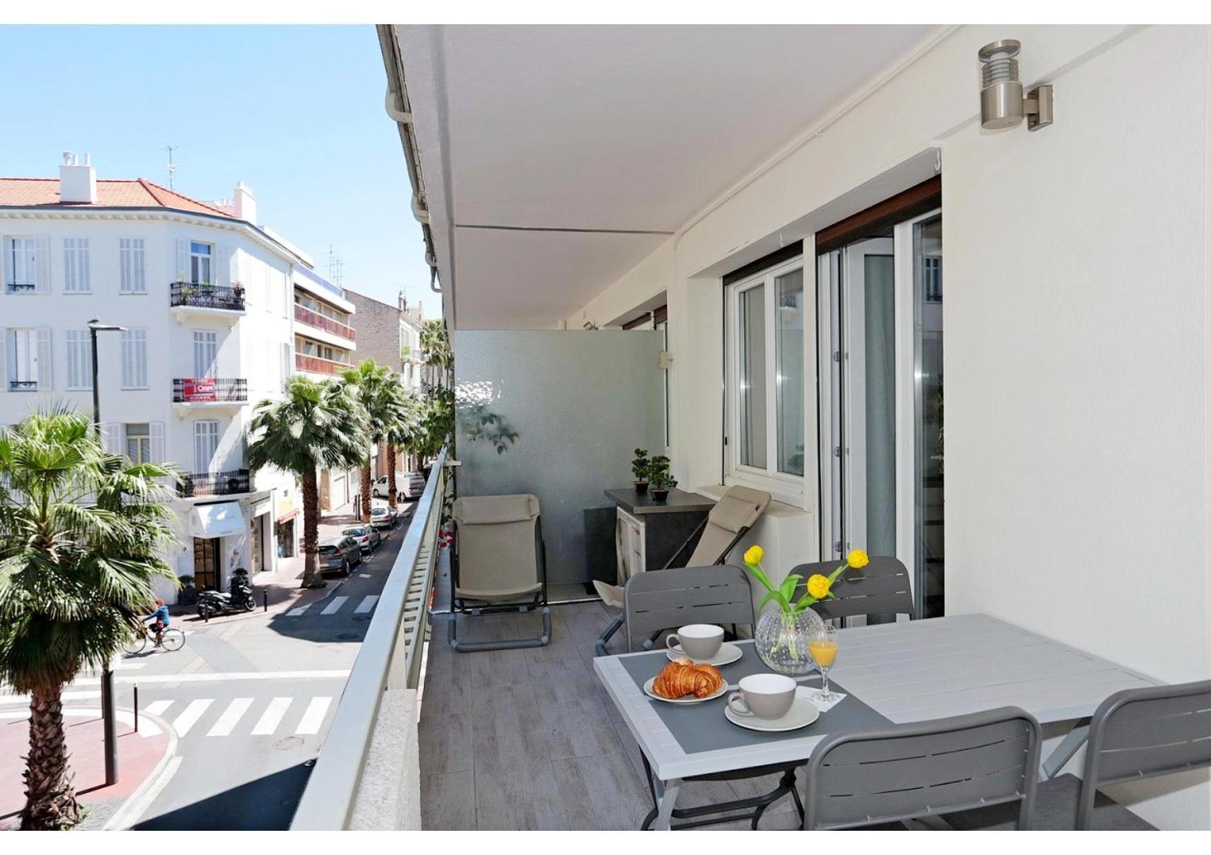 Appartement T2 Centre-ville Banane A Avec Grande Terrasse